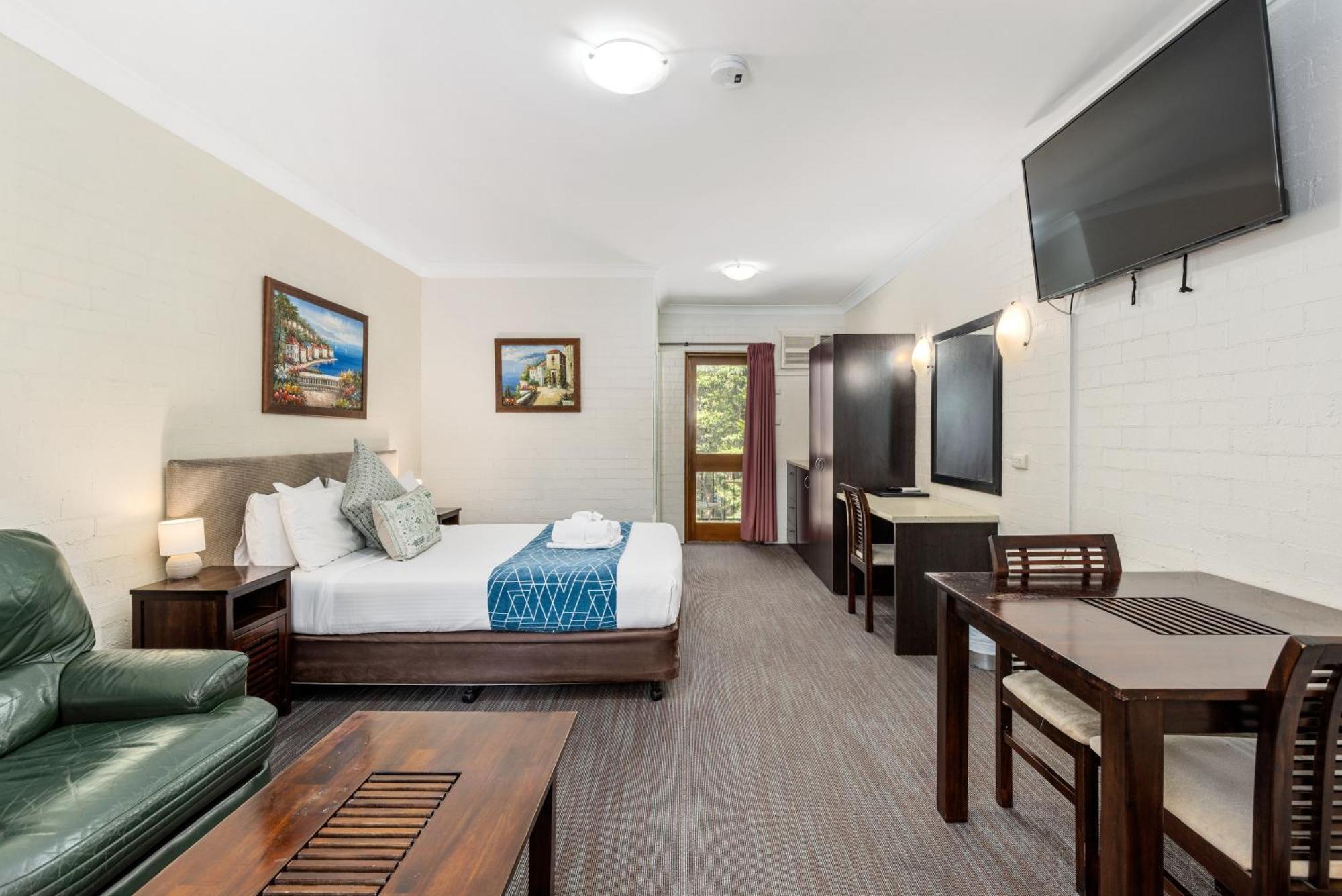 Sanctuary Resort Motor Inn Coffs Harbour Exterior photo