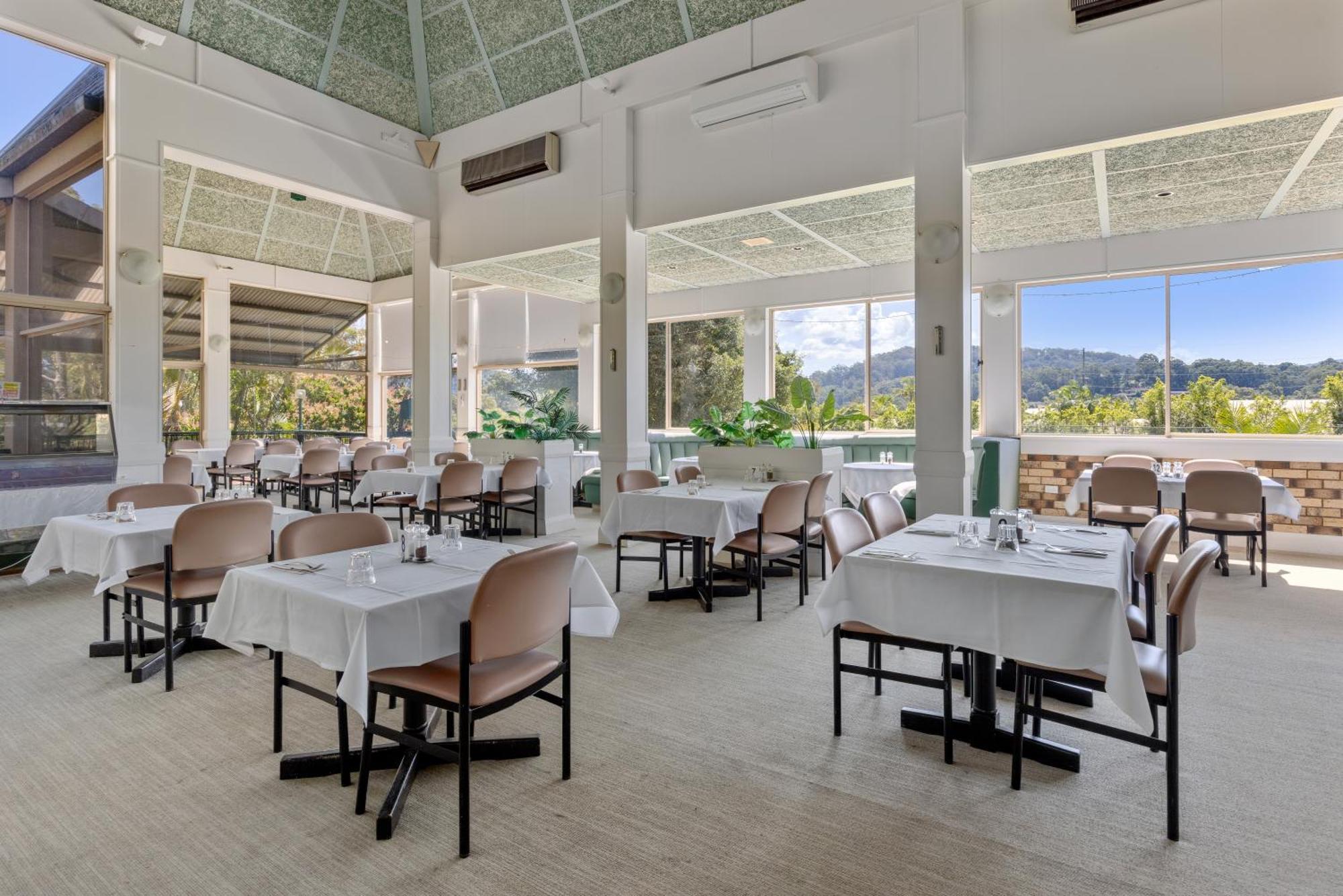 Sanctuary Resort Motor Inn Coffs Harbour Exterior photo